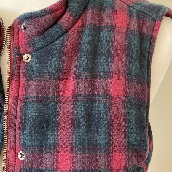 Holiday Plaid Vest - Picture 2 of 6